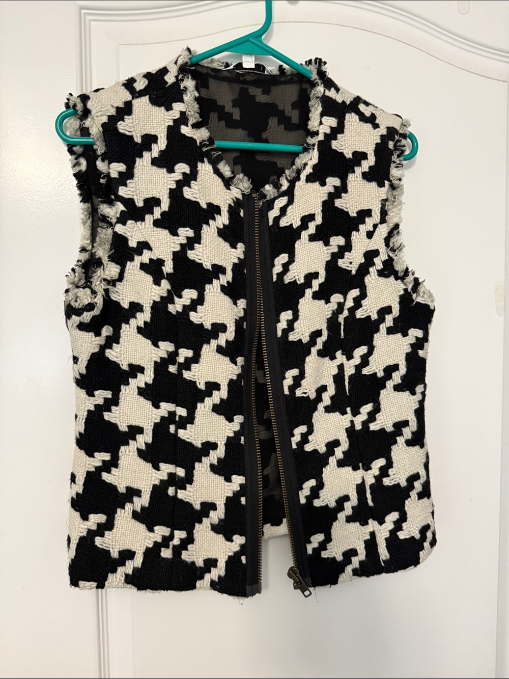 CAbi Black & White Houndstooth Zip-Front Vest